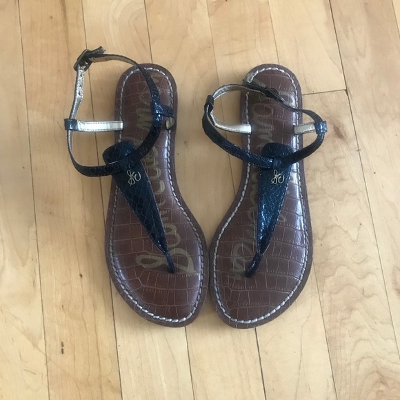 Sam Edelman Other - Sam Edelman Black Gigi Crete Thong Sandal